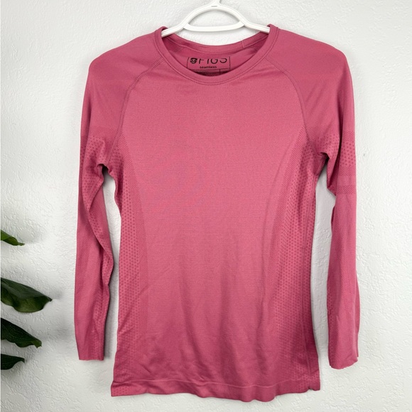 Figs Tops - Figs Salta Blush Pink Seamless Long Sleeve Under scrub Top size XS